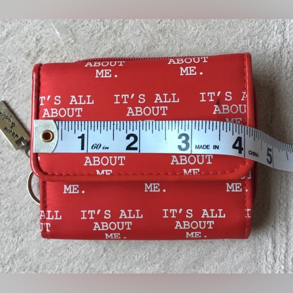 David & Goliath Stupid Factory Wallet It’s All Me - Picture 11 of 12